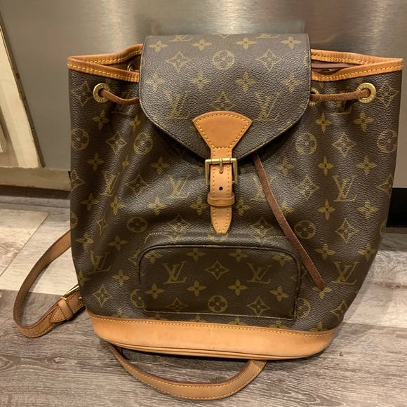 Louis Vuitton Handbags - Authentic Louis Vuitton Montsouris MM Backpack